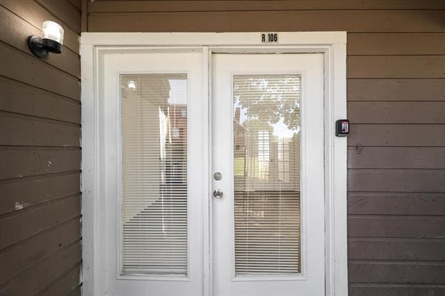 Photo - 9835 Walnut St Unit 106