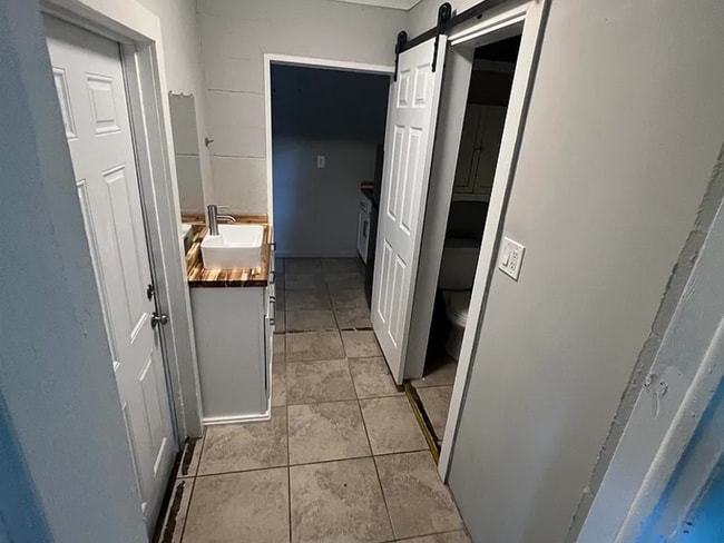 Photo - 1240 Levy Ave