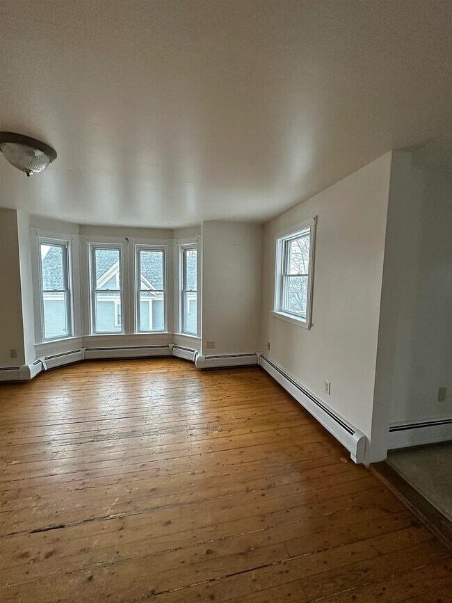 55 Cottage St Unit 2