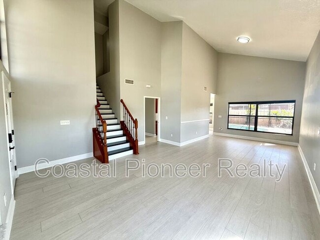 Photo - 8758 Huntfield St