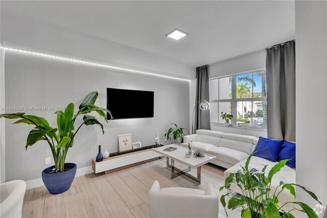 Building Photo - 11401 NW 89th St Unit 209 Rental