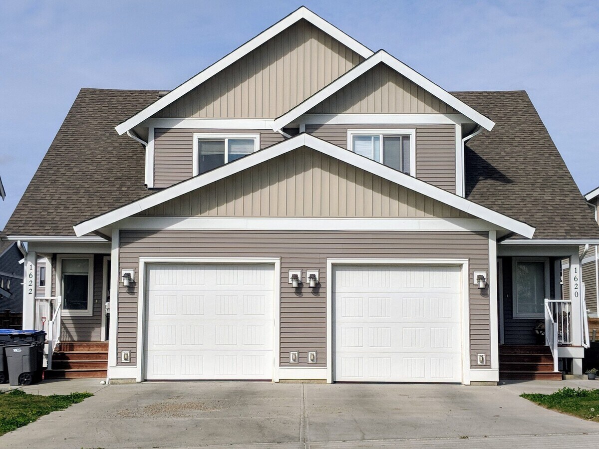 Photo - 1616-1688 88 Ave