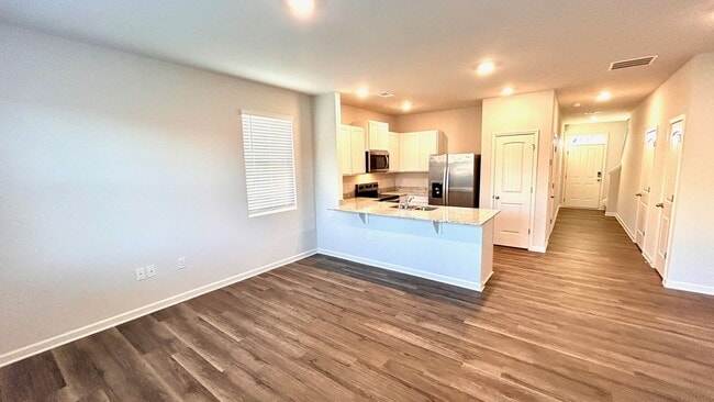Photo - 1005 N 2nd Ave NW