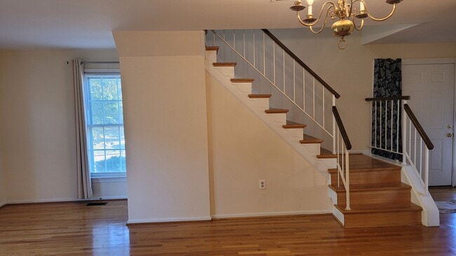 Photo - 7865 Parthian Ct