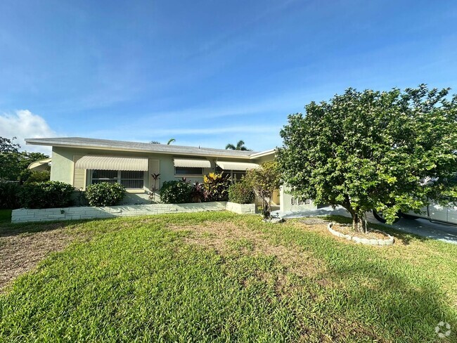 Building Photo - 55+ Community Tamarac Single Family 2 bedr... Rental