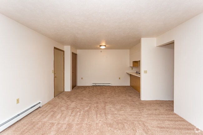 2BR, 1BA - 960 SF