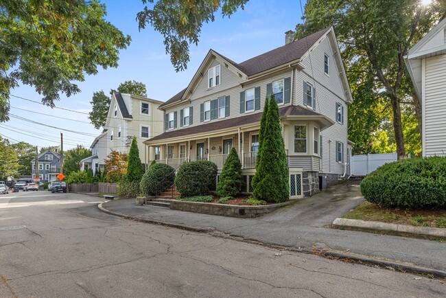 Building Photo - 99 Rockland St Rental