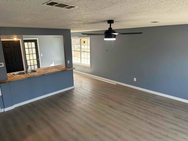 Photo - 196 CR 129 Unit 196