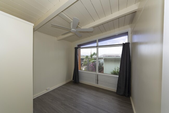 Photo - 723 Hoomalimali St