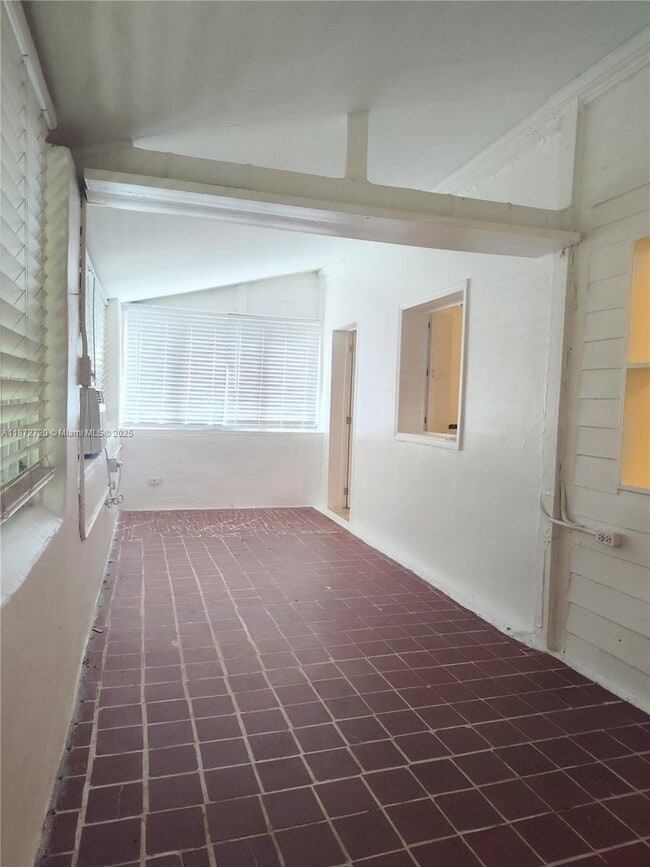 Photo - 11342 Peachtree Dr Unit 4