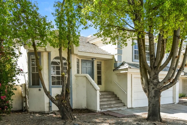 Photo - 1158 N Florence Dr