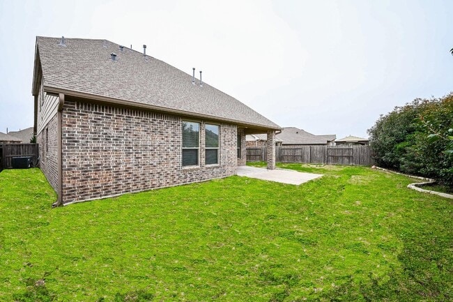 Building Photo - 23919 Villa Lisa Dr