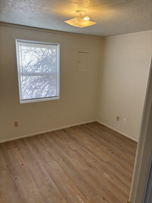 Building Photo - 1819 Carroll St Unit 1