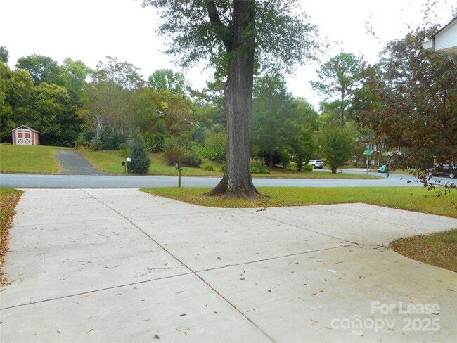 Photo - 8917 Nottoway Dr