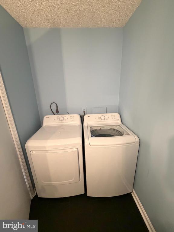 Photo - 218 Moore Dr