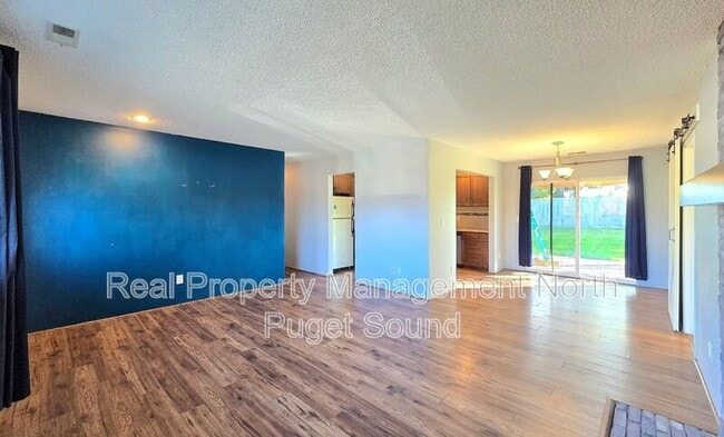 Photo - 6816 89th Pl NE