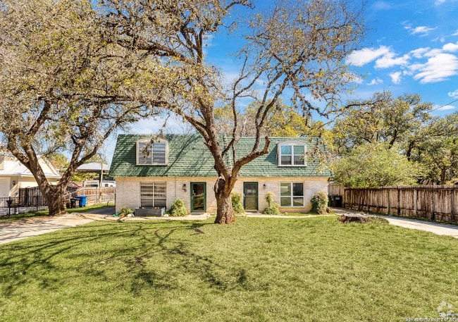 Building Photo - 16514 Springhill Dr Rental