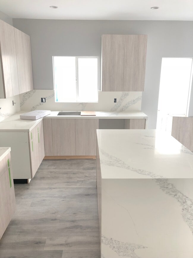 Photo - 1348 Carmona Ave Unit 1