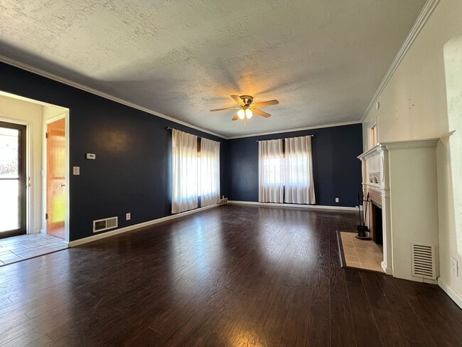 Photo - 3023 Van Buren Ave Unit A