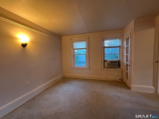 207 Flax Hill Rd Unit 3