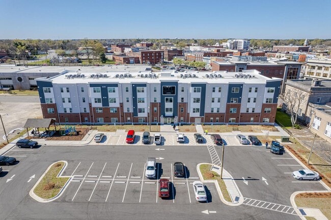 Building Photo - Five Points Crossing Rental