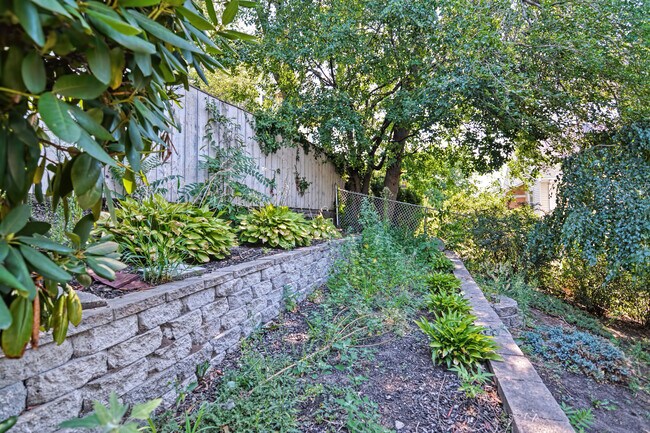 Photo - 17 Malvern Ave Unit 1