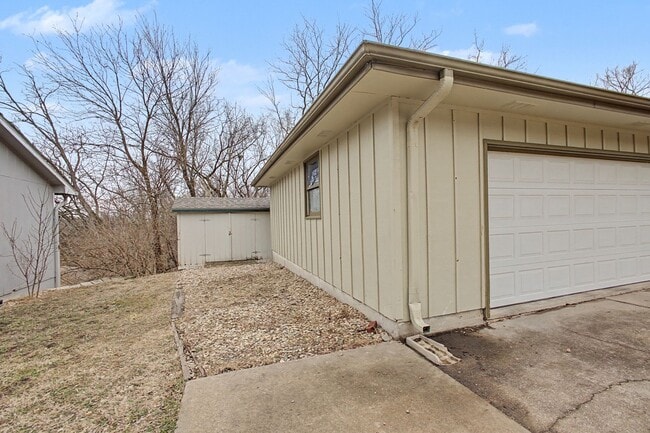 Photo - 2817 Arbor Dr