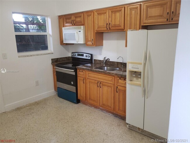 Photo - 36 NW 17th Ct Unit 2