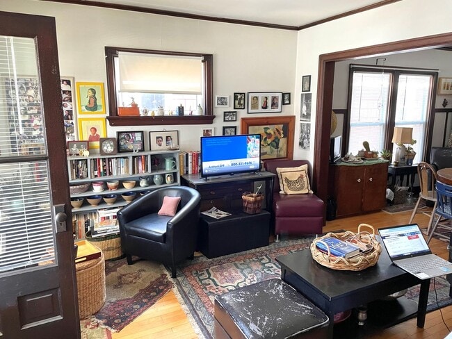 Photo - 112-114 Proudfit Street Unidad 114