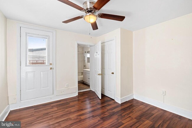 Photo - 4550 Silverwood St