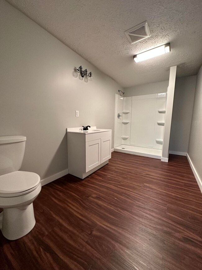 Photo - 2325 Sharkey Rd