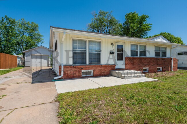 Photo - 3052 S Bonn Ave