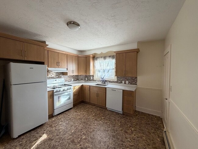 Building Photo - 16 Franklin Pl Unit 1R