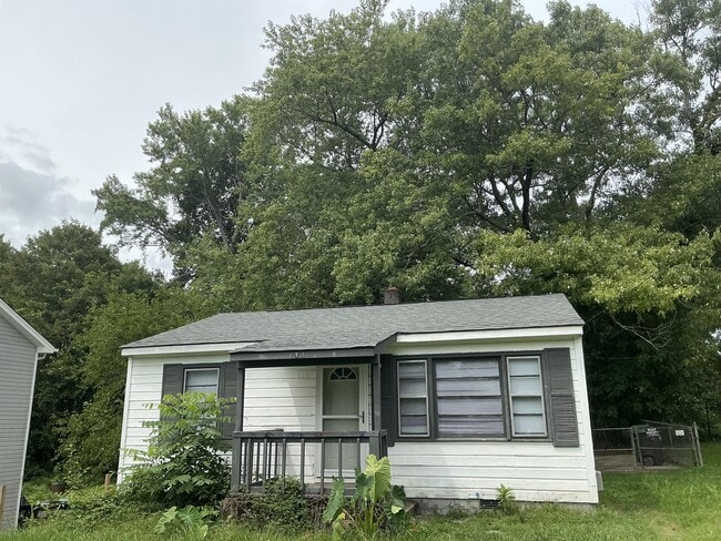 Photo - 618 Grand St