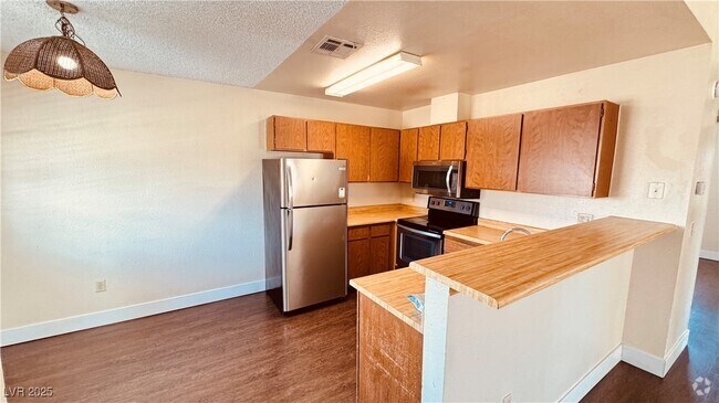 Building Photo - 2685 Bryandouglas Dr Unit D Rental