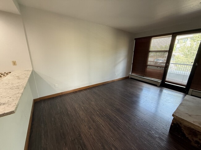 Photo - 240 Chapel Pl