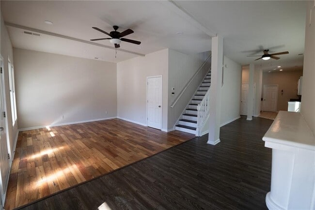 Photo - 965 Harwell St NW