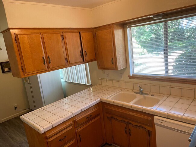 Photo - **RESERVE NOW FOR SUMMER 2026**  Spacious 6-Bedroom House Near Chico State