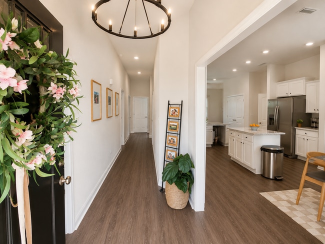 Photo - 23257 Ridgewood Dr