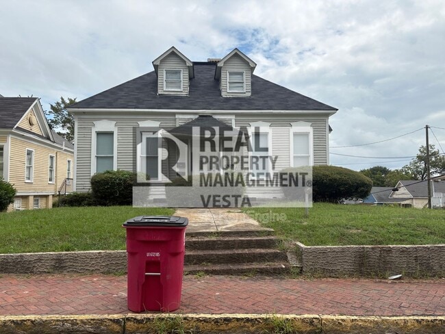 Photo - 1055 Walnut St Unit A