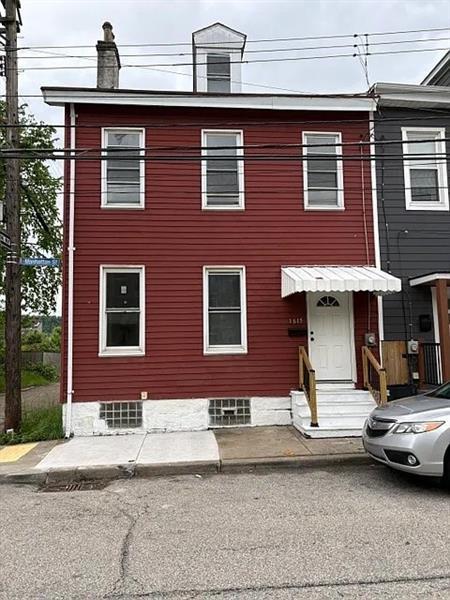 Photo - 1615 Manhattan St