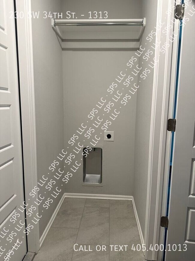 Photo - 230 SW 34th St