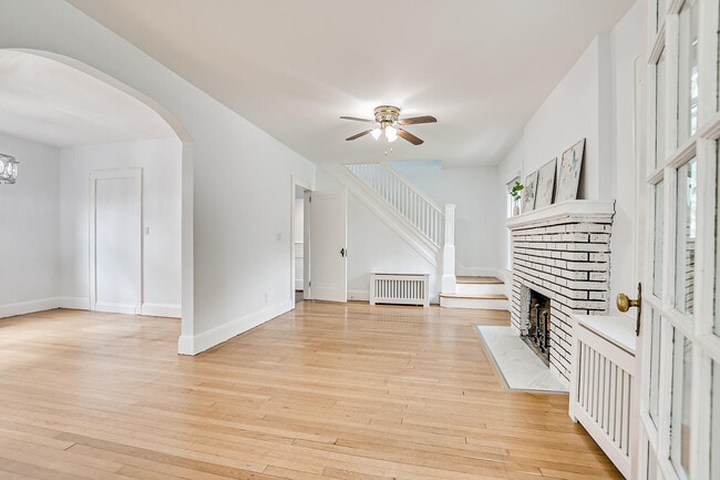 Photo - 364 Brightwood Ave