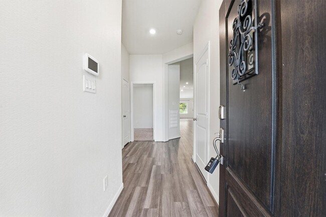 Photo - 28106 Aspen Horizon Dr