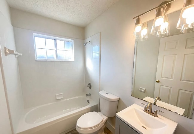 Building Photo - 976 Tammy Cove Ln