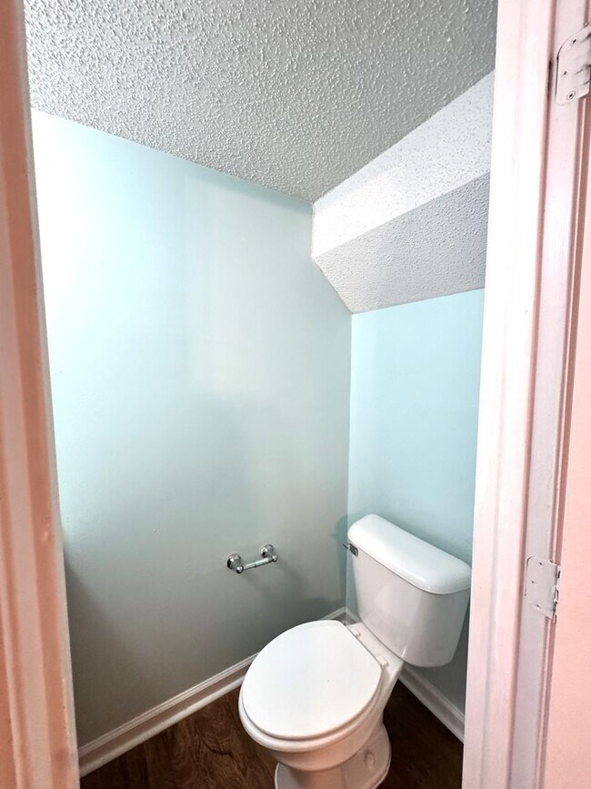 Photo - 2BR/2.5 Bath Townhome Minutes to Camp Lejuene