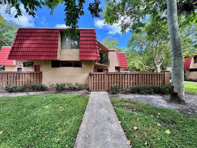 Building Photo - 8189 Severn Dr Rental