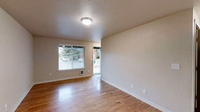 Photo - 1722 C Pl SE Unit B