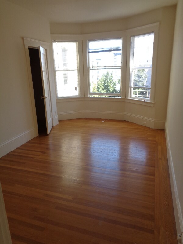 Photo - 2020 Franklin St Unit 12