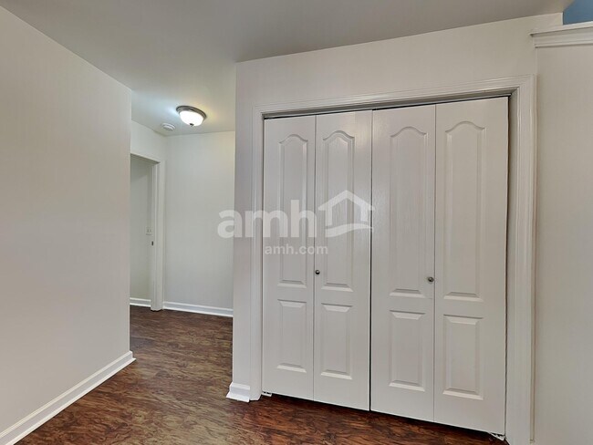 Photo - 3009 Rock Springs Rd